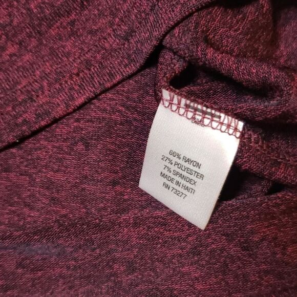 Apt. 9 Red & Black Heathered tee - Picture 3 of 3